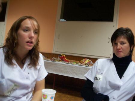 Clo et Axelle avec le verre !!!