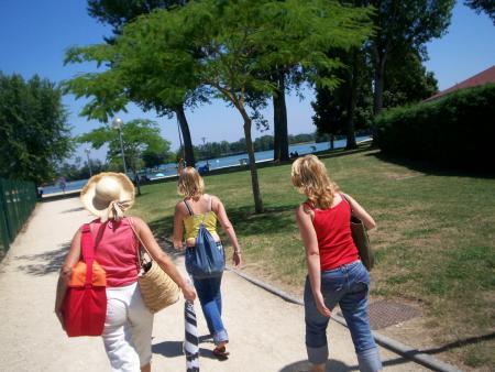 l'après midi cétè pique-nique o bord du lac de montrevel...